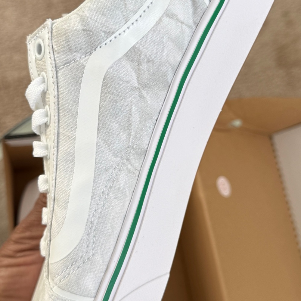Vans Men's White and Green Casual Sneakers - Picture 6 of 8